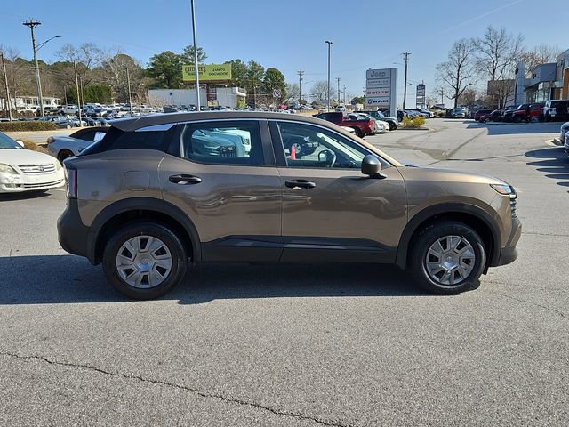 Used 2025 Nissan Kicks S image 10