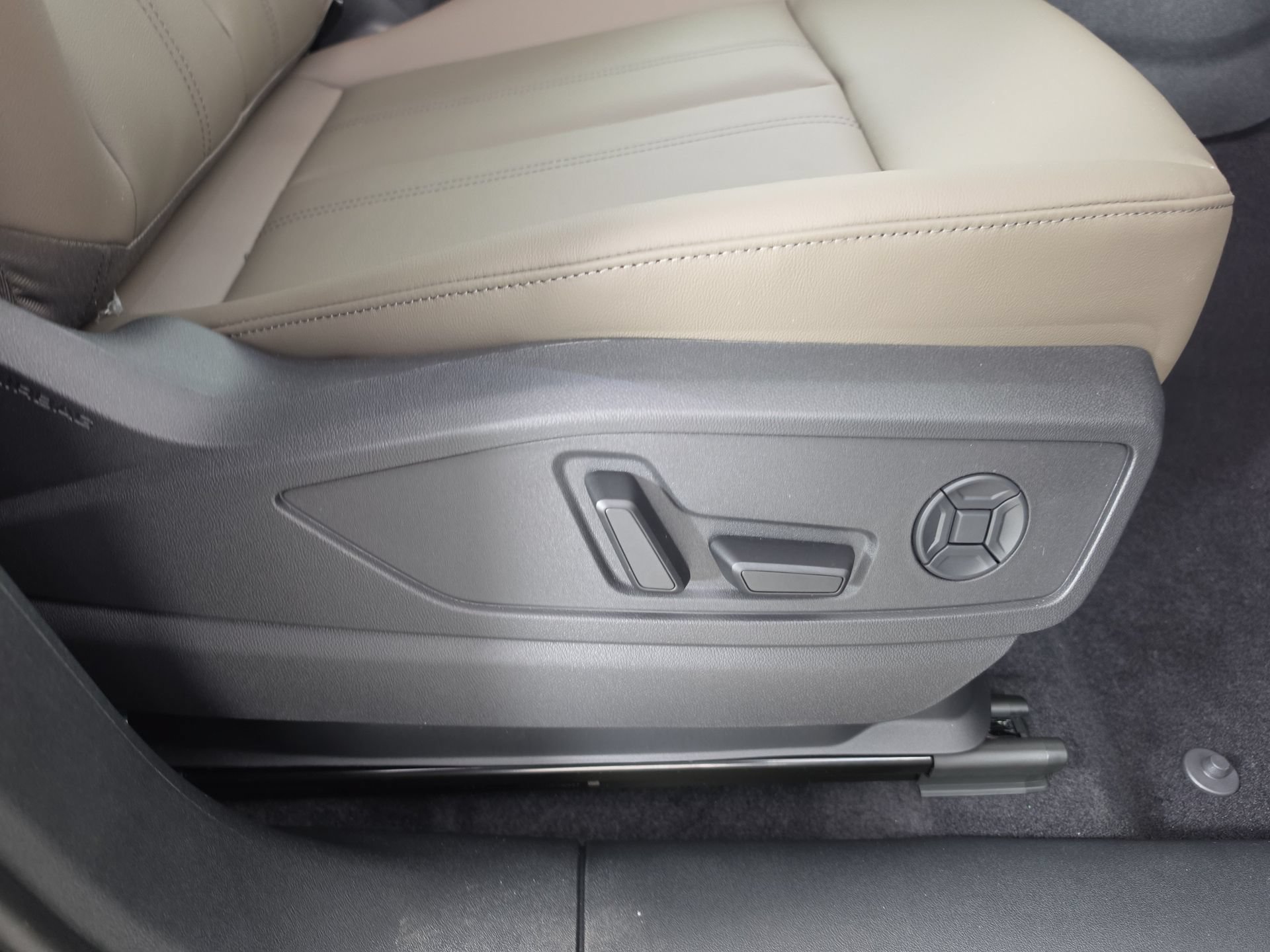 New 2026 Audi Q5 Premium Plus AWD/4WD image 43