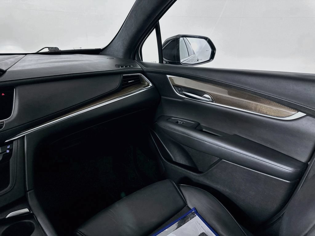 Used 2019 Cadillac XT5 Platinum AWD/4WD image 30