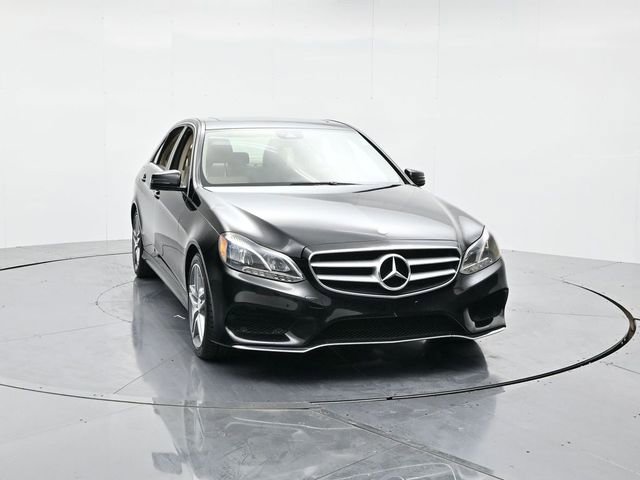 Used 2014 Mercedes-Benz E 350 4MATIC Sedan image 5