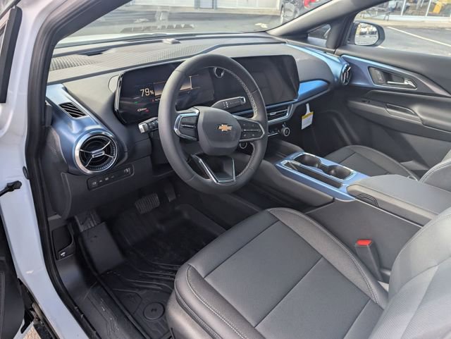 New 2026 Chevrolet Equinox EV LT image 13