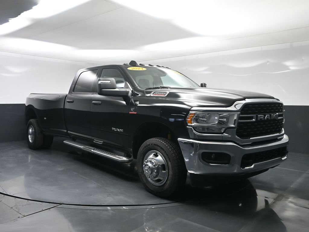 Used 2024 RAM 3500 Big Horn image 19