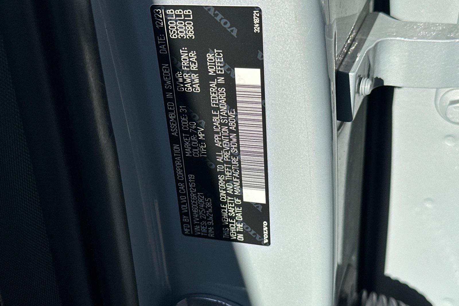 Certified 2024 Volvo XC90 T8 Plus w/ Protection Package Premier AWD/4WD image 37