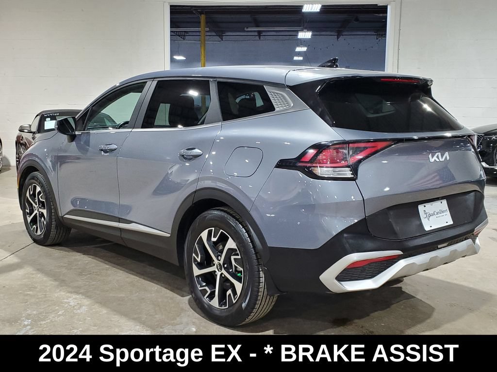 Used 2024 Kia Sportage EX FWD image 11