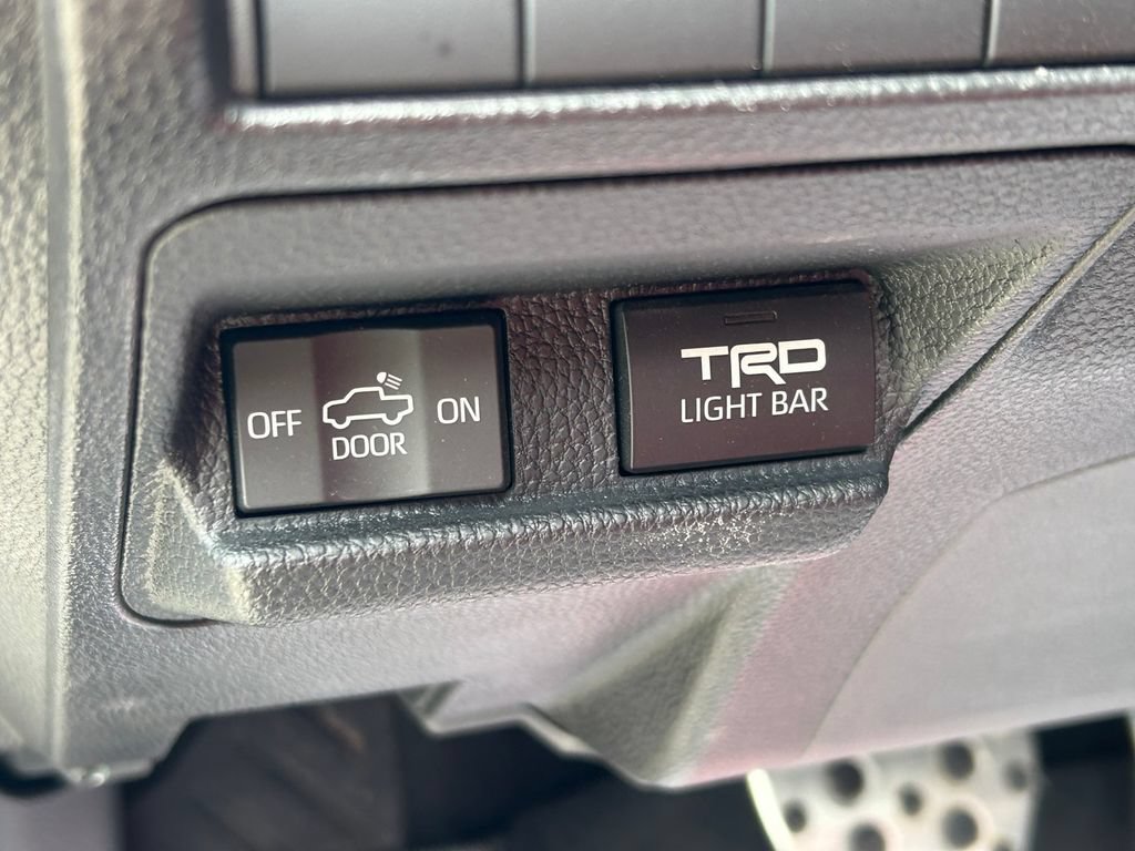 Certified 2025 Toyota Tacoma TRD Pro AWD/4WD image 26