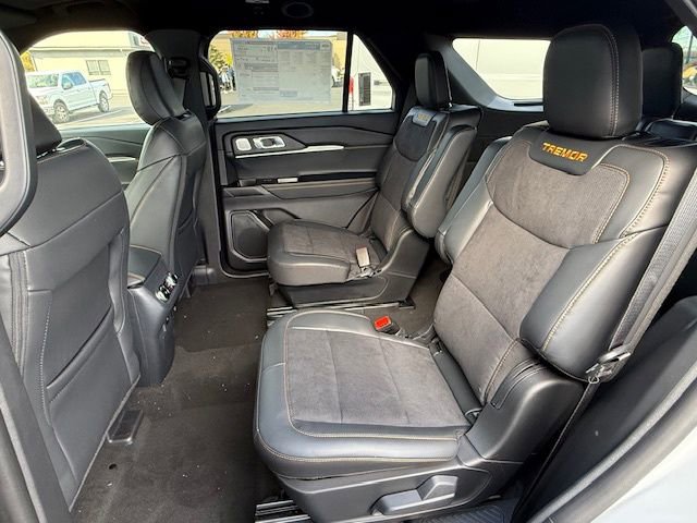 New 2026 Ford Explorer ST image 17