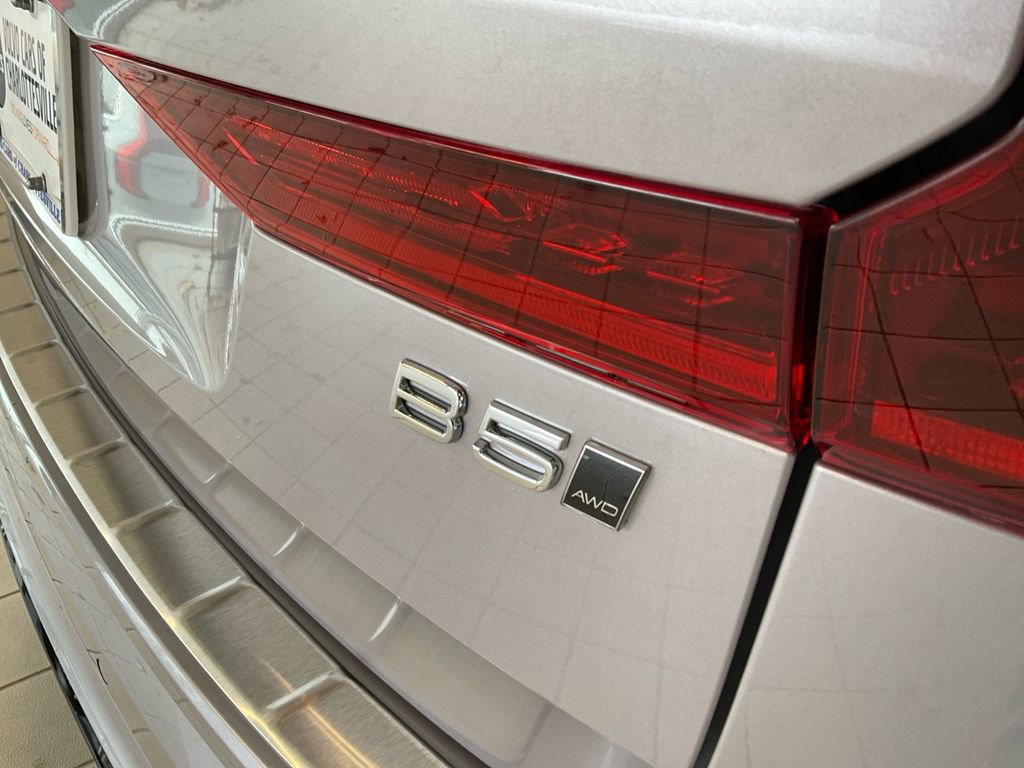 New 2026 Volvo XC60 B5 Plus w/ Protection Package Premier image 17