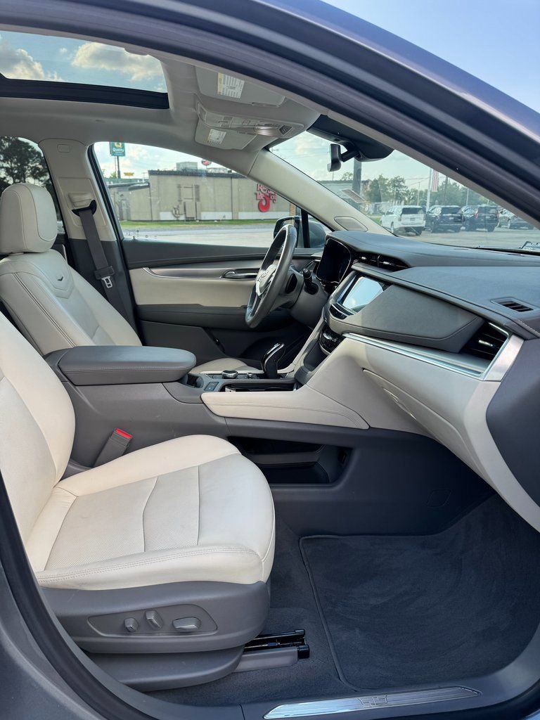 Used 2021 Cadillac XT5 Premium Luxury image 12