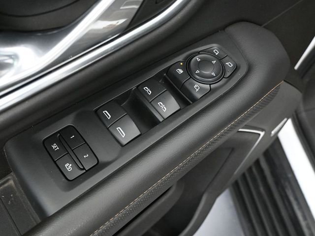 Used 2021 GMC Yukon XL AT4 AWD/4WD image 21