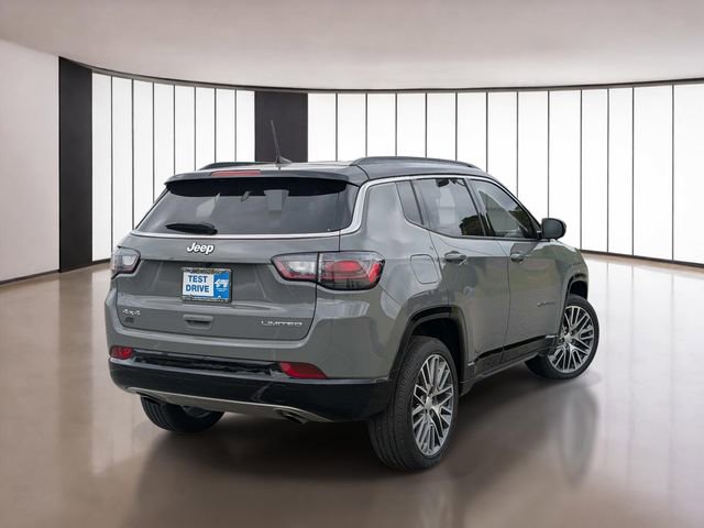 Used 2023 Jeep Compass Limited w/ Elite Group AWD/4WD image 18