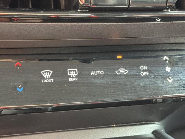 Certified 2025 Nissan Kicks SR FWD image 6