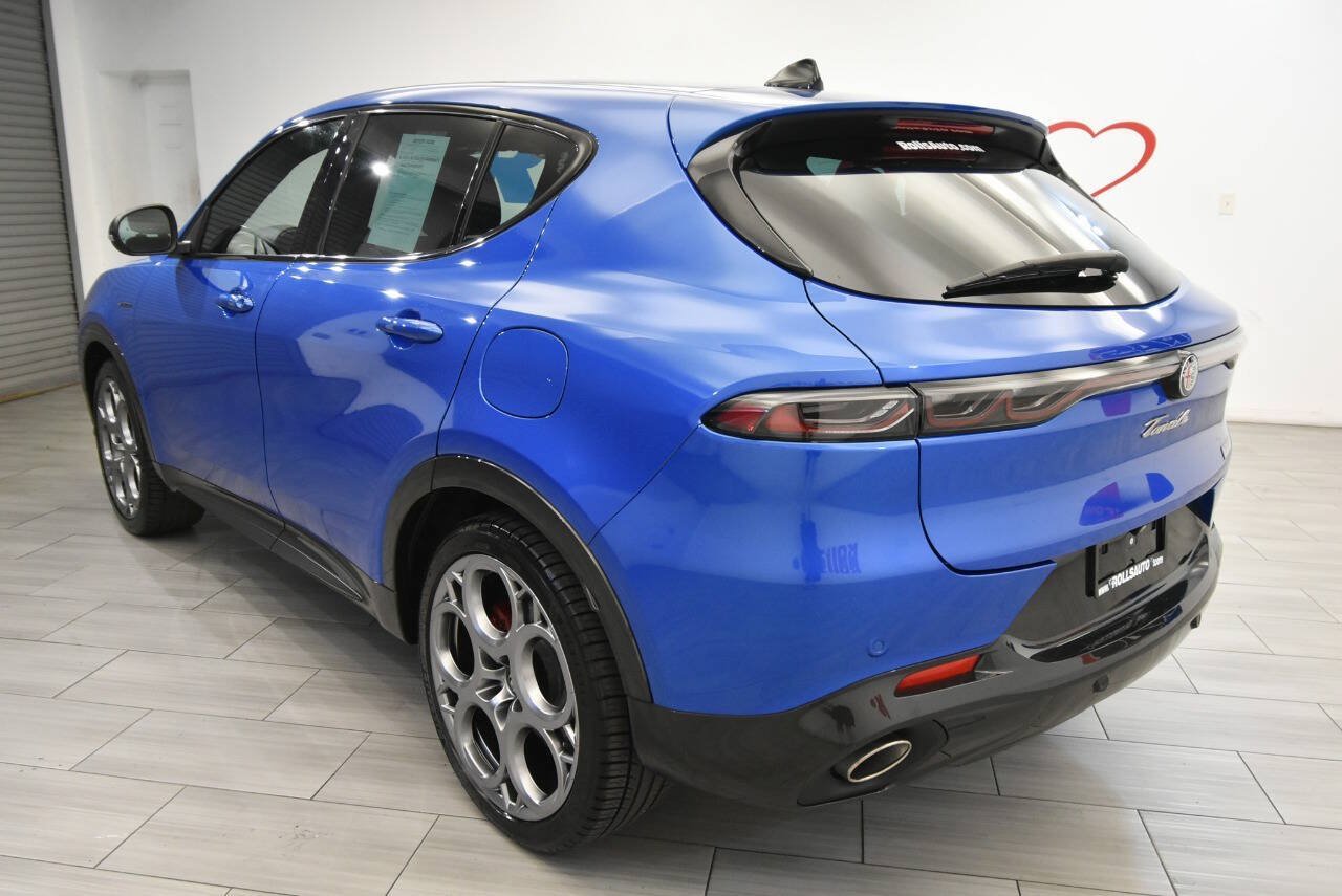 Used 2024 Alfa Romeo Tonale Veloce AWD/4WD image 3