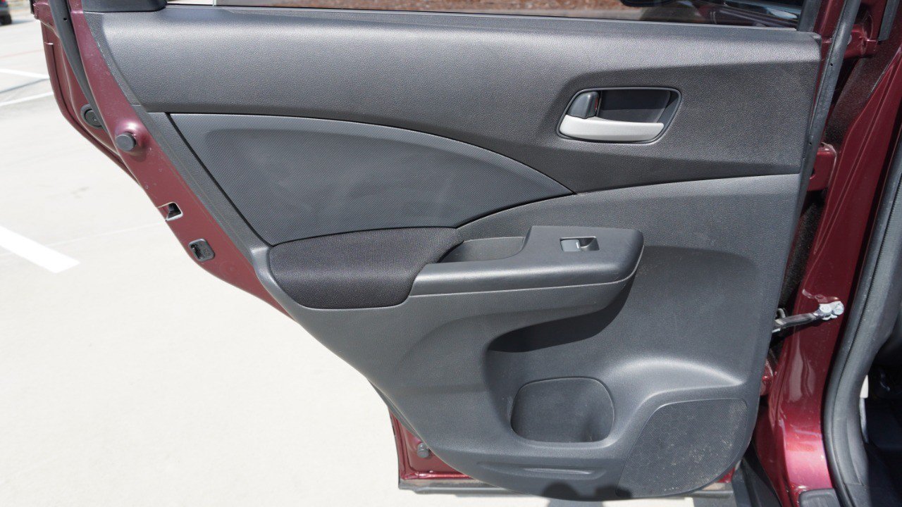 Used 2015 Honda CR-V LX image 33