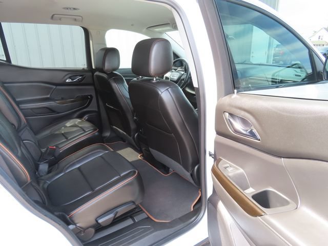 Used 2023 GMC Acadia AT4 w/ Technology Package AWD/4WD image 28