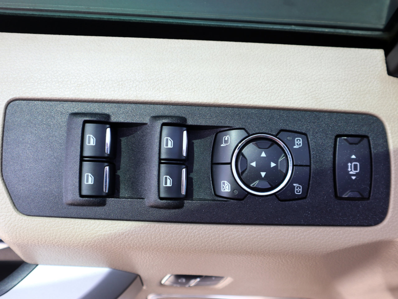 Used 2017 Ford F350 Lariat w/ Lariat Ultimate Package image 11