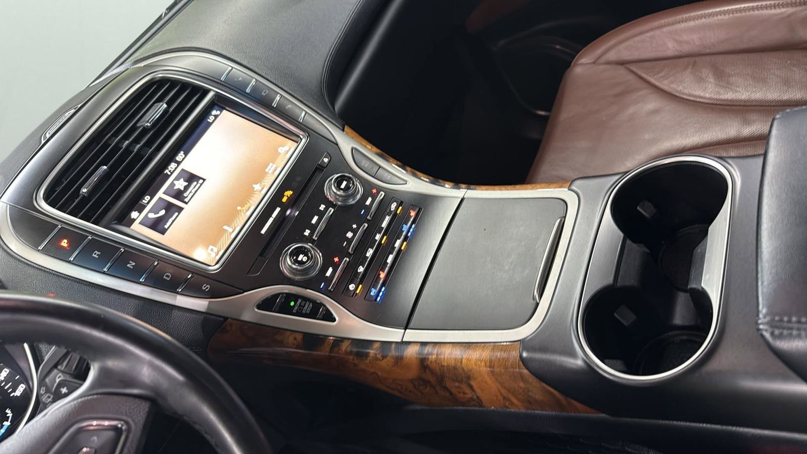 Used 2018 Lincoln MKX Reserve image 20