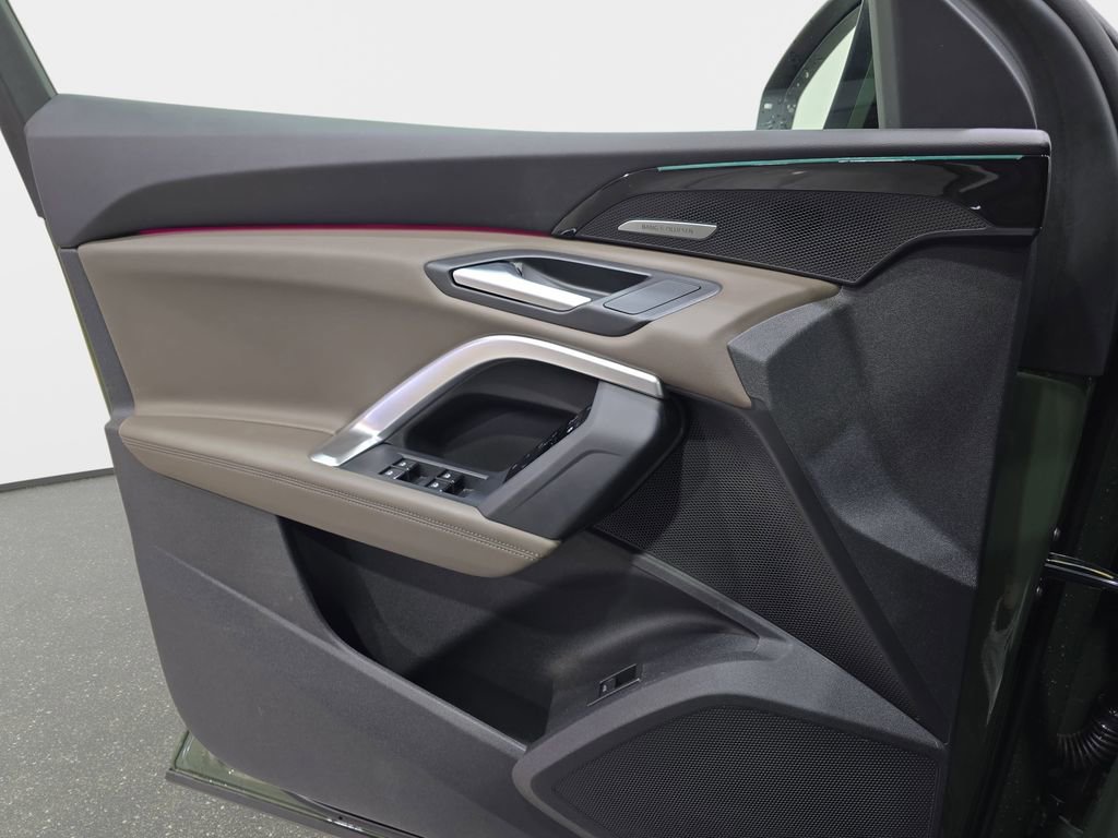 Used 2025 Audi Q5 Premium Plus w/ Premium Plus image 29