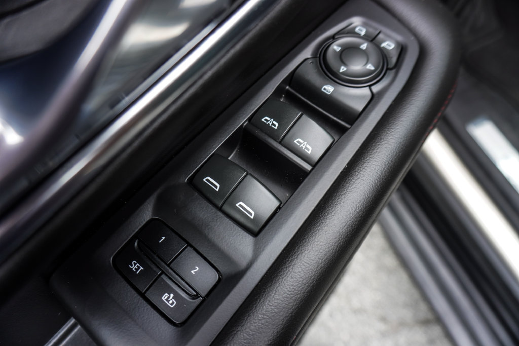 Used 2024 Chevrolet Suburban RST RWD image 21
