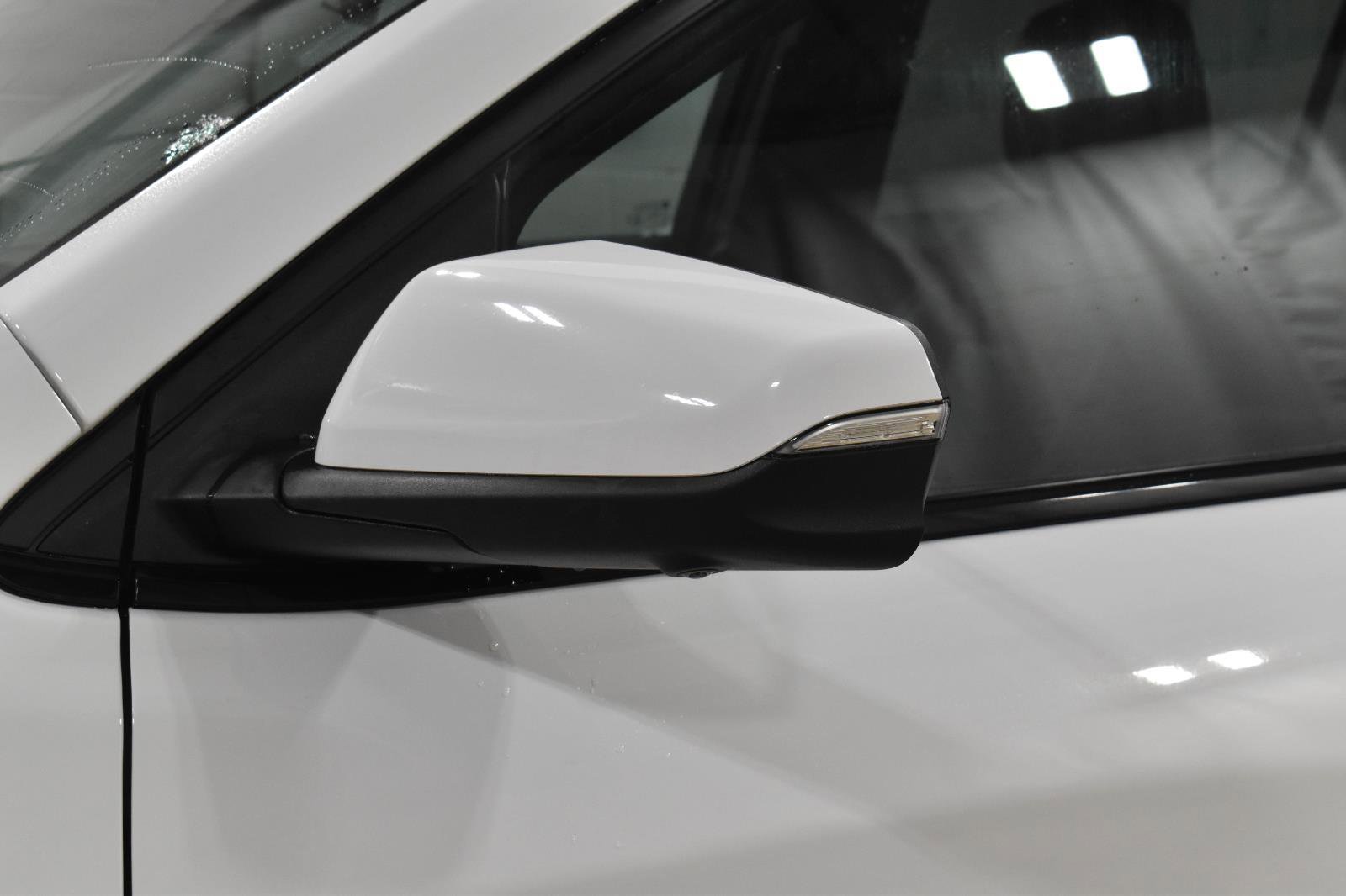 Used 2022 Chevrolet Equinox RS w/ RS Leather Package image 34