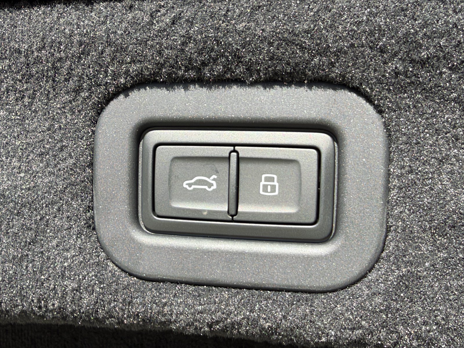 New 2027 Bentley Continental GTC AWD/4WD image 38