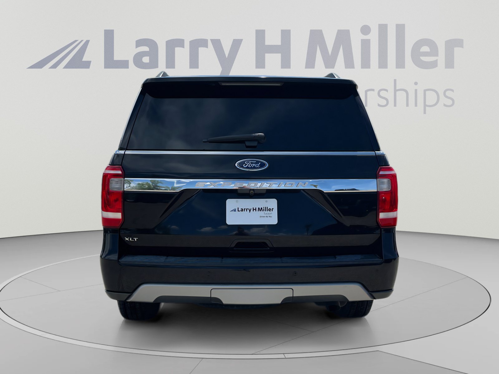 Used 2019 Ford Expedition XLT AWD/4WD image 4