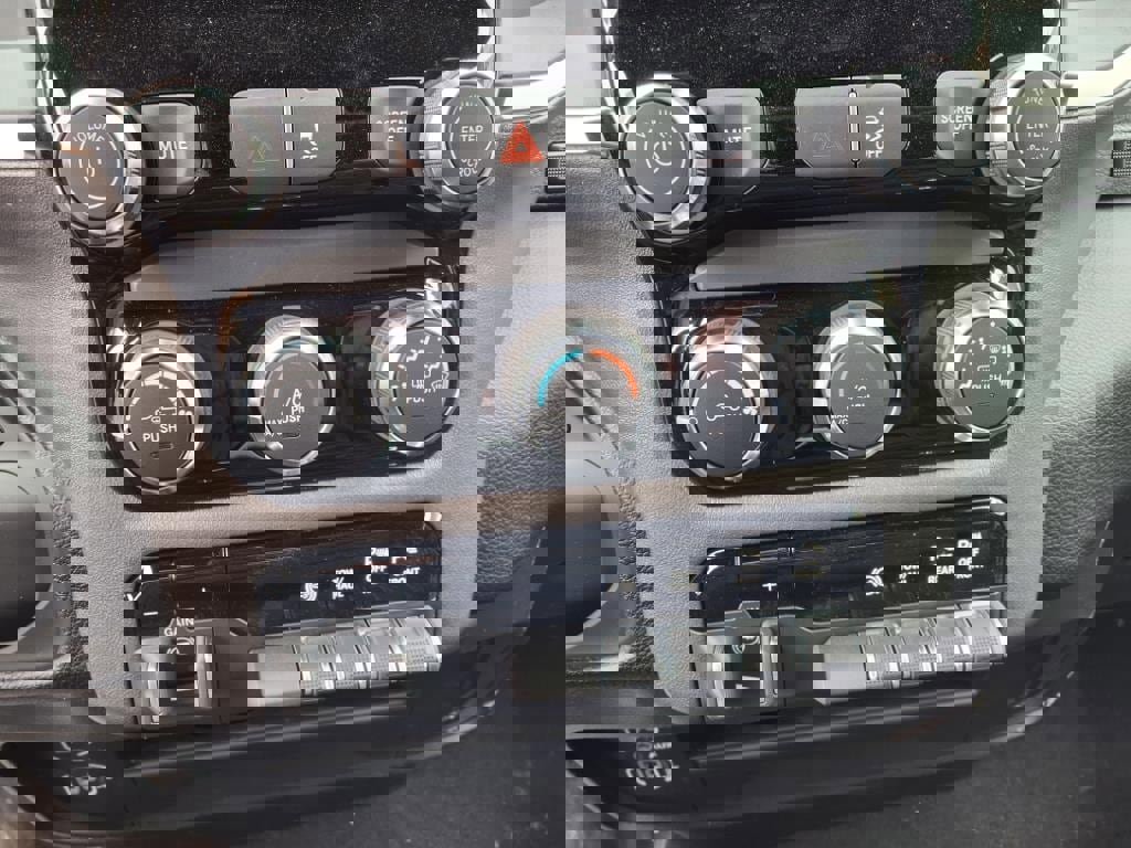 New 2025 RAM 3500 Big Horn image 9