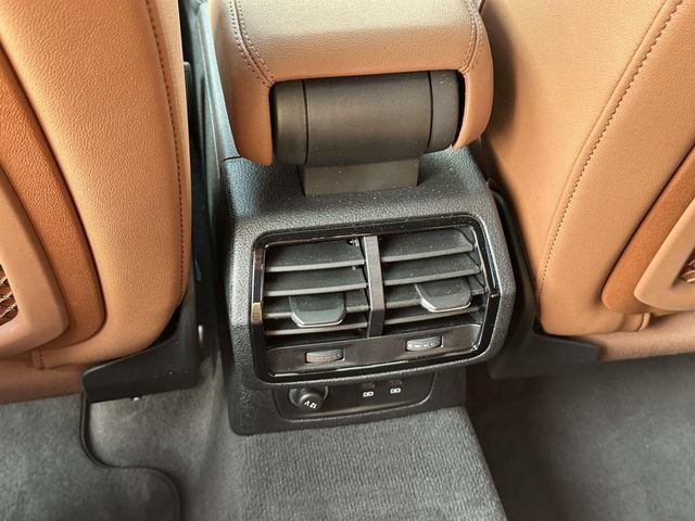 Used 2023 Audi Q3 2.0T Premium w/ Convenience Package AWD/4WD image 16