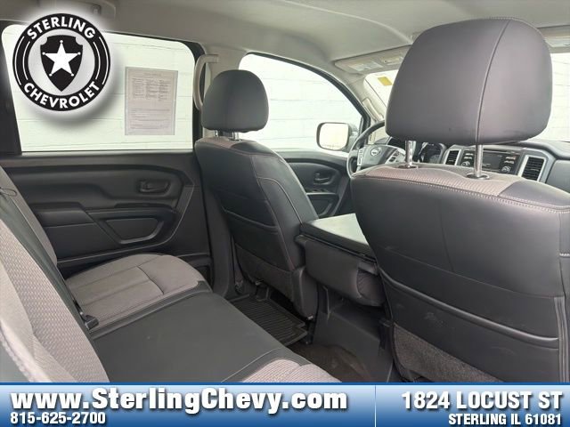 Used 2017 Nissan Titan S image 14