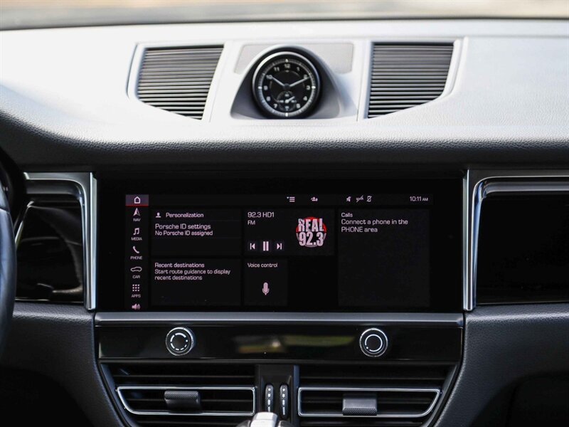 Used 2023 Porsche Macan w/ Premium Package Plus AWD/4WD image 20