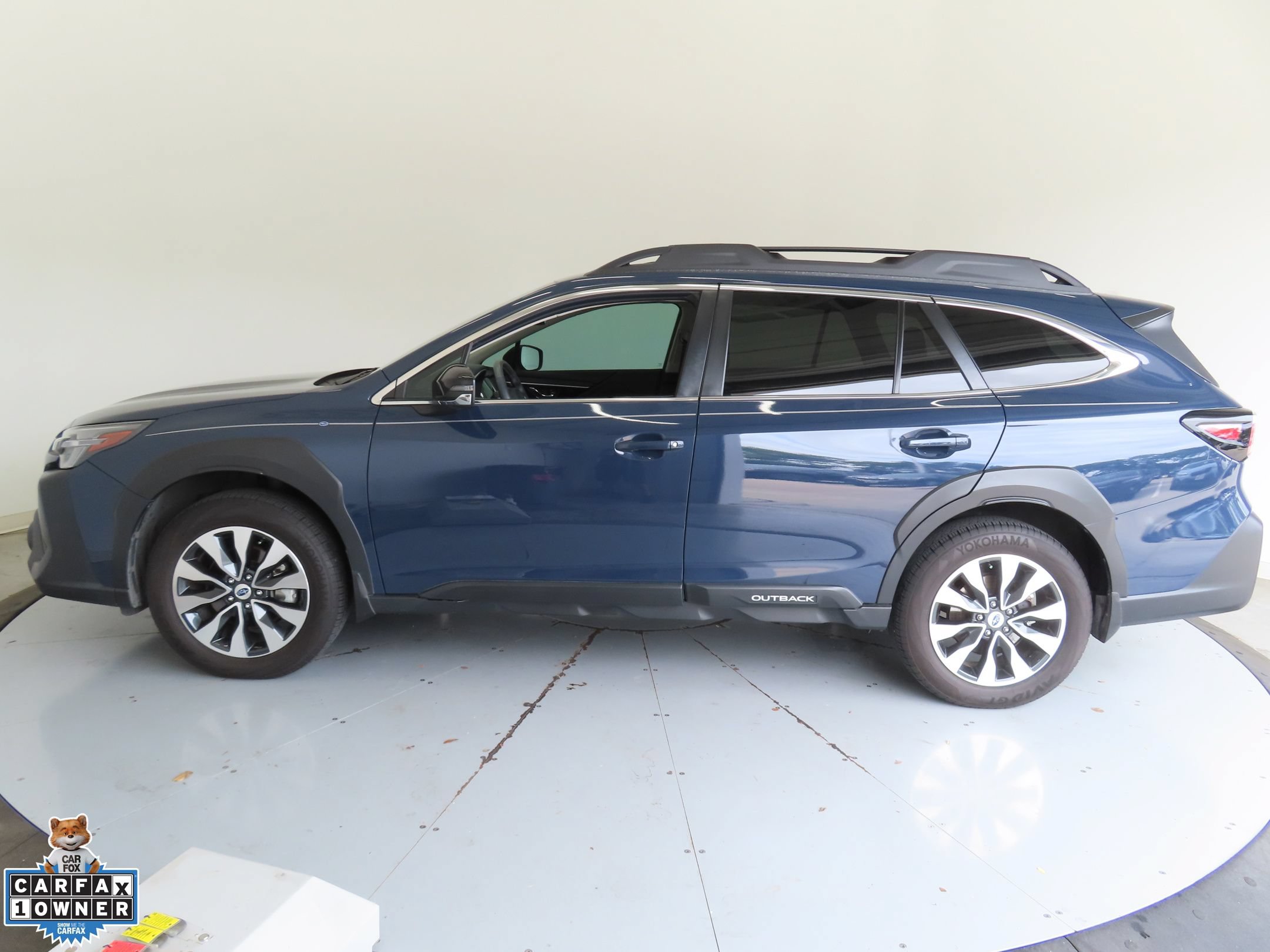 Used 2023 Subaru Outback Limited AWD/4WD image 7