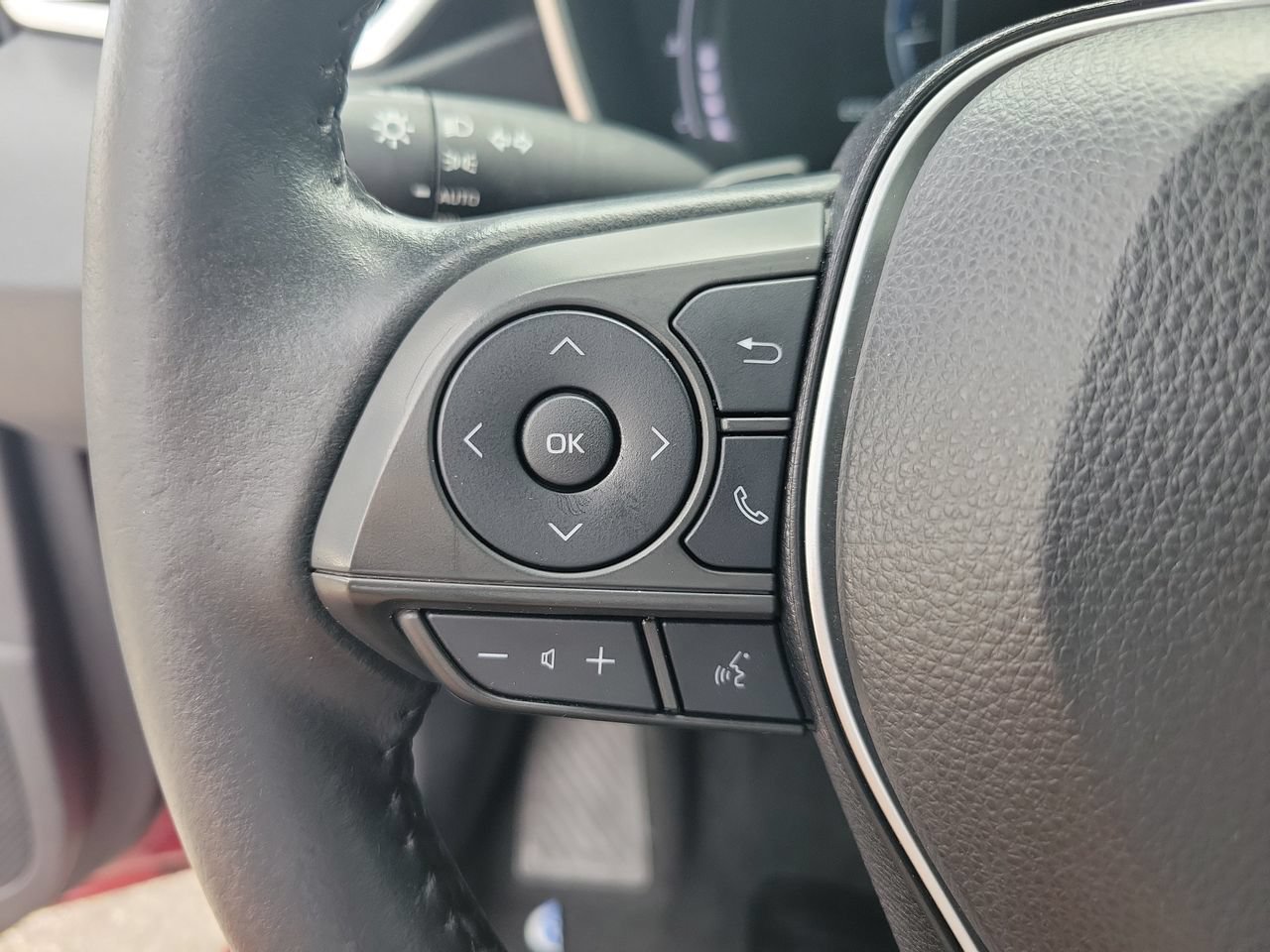 Used 2023 Toyota Corolla XSE FWD image 19