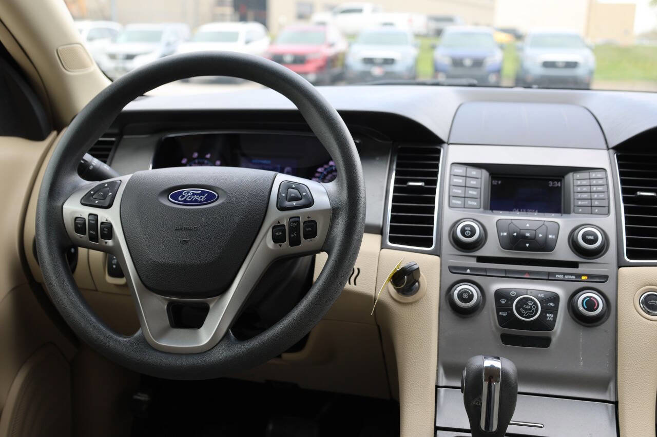 Used 2017 Ford Taurus SE FWD image 23