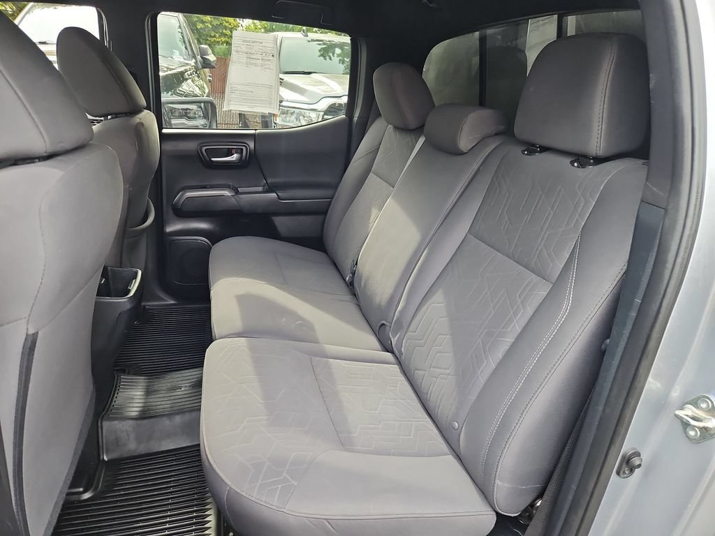 Used 2019 Toyota Tacoma TRD Off-Road AWD/4WD image 14