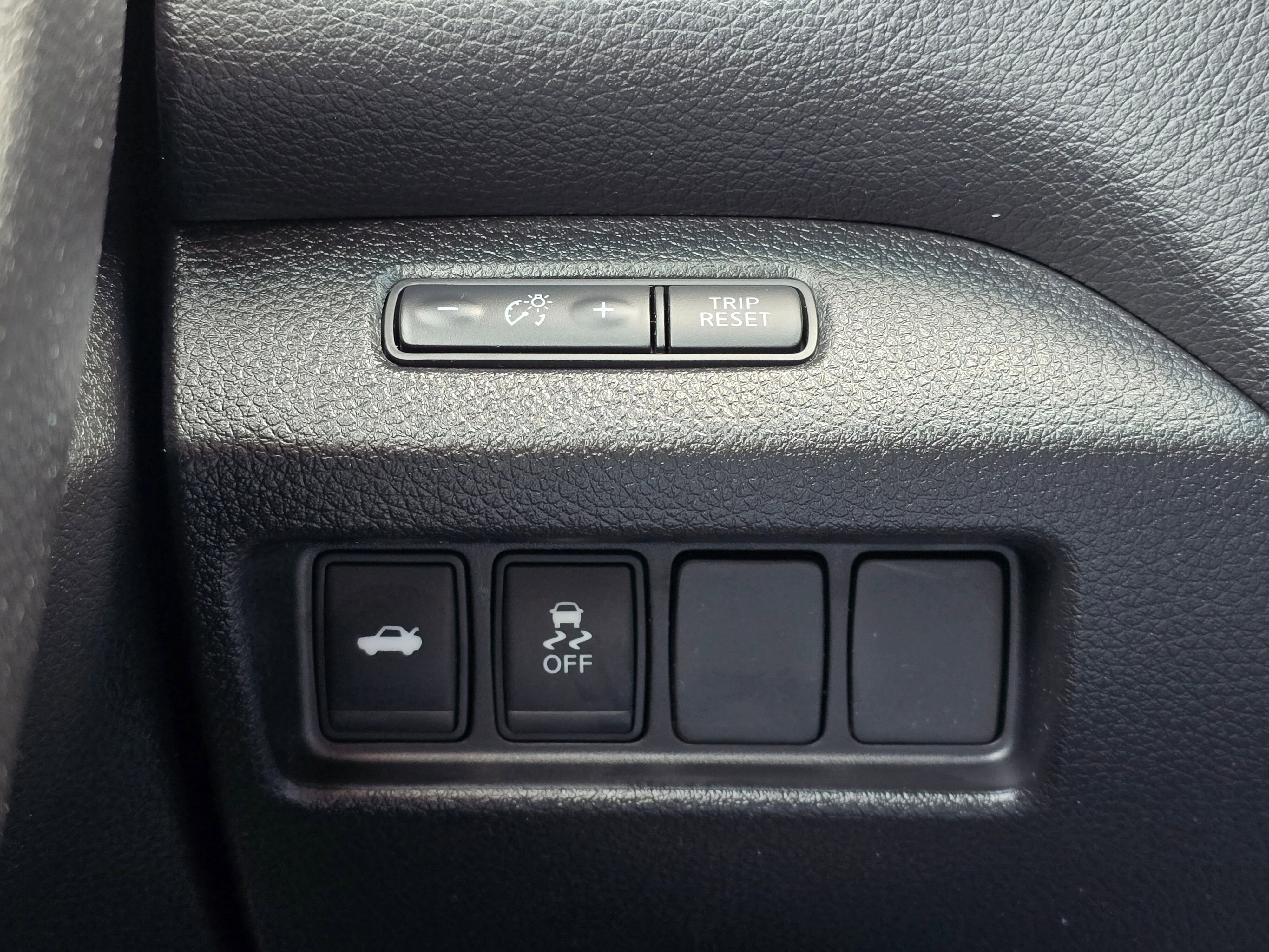 Used 2015 Nissan Altima 2.5 S w/ Special Edition Package FWD image 32