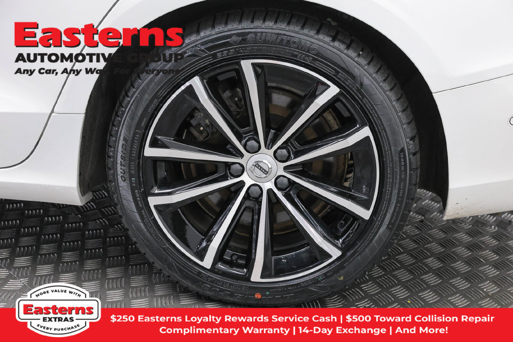 Used 2023 Volvo S60 T8 Plus AWD/4WD image 34
