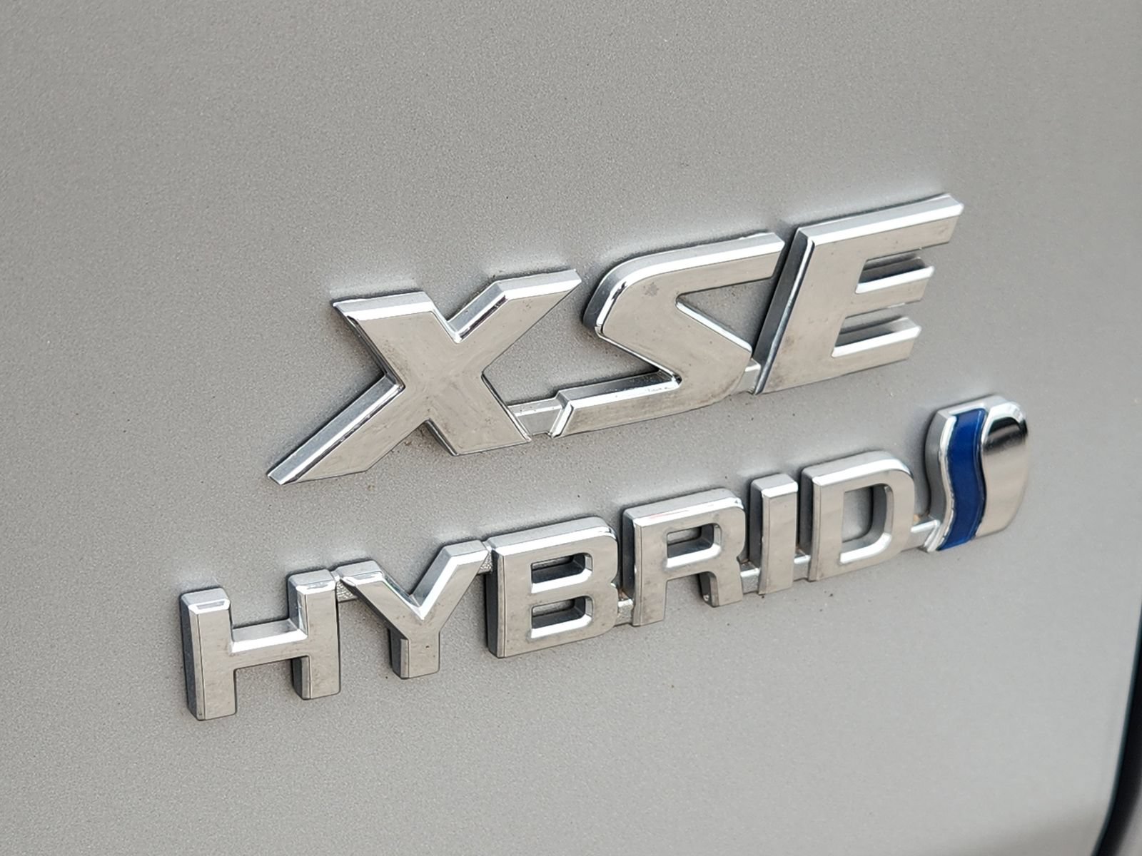 Used 2023 Toyota RAV4 XSE AWD/4WD image 13
