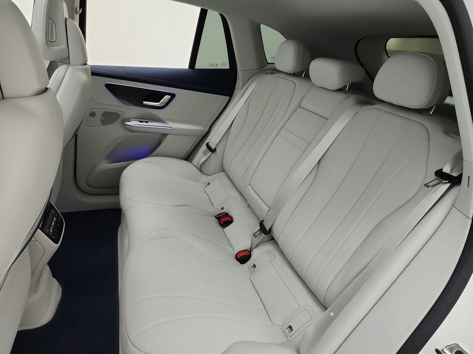 New 2027 Mercedes-Benz EQE 320+ SUV image 11