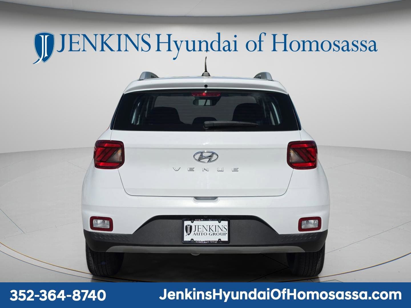 Used 2023 Hyundai Venue SEL image 5