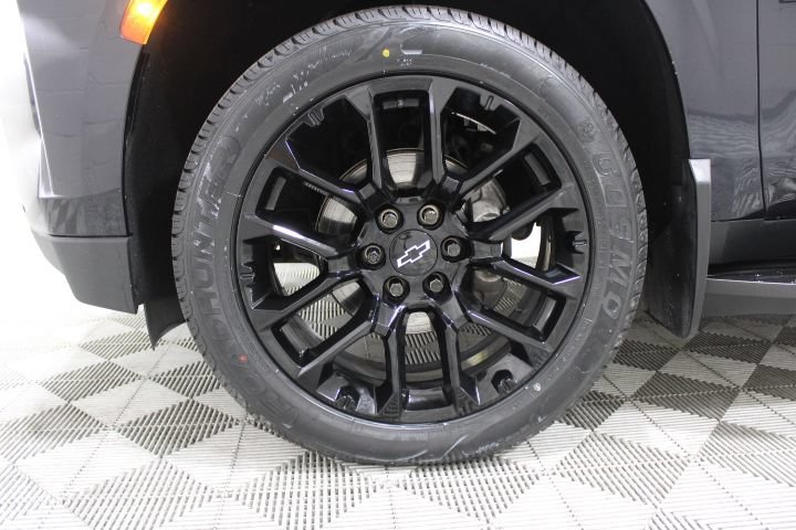 Used 2022 Chevrolet Suburban RST w/ Luxury Package AWD/4WD image 49