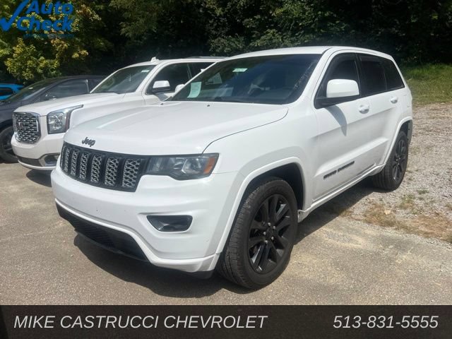 Used 2017 Jeep Grand Cherokee Altitude AWD/4WD image 1
