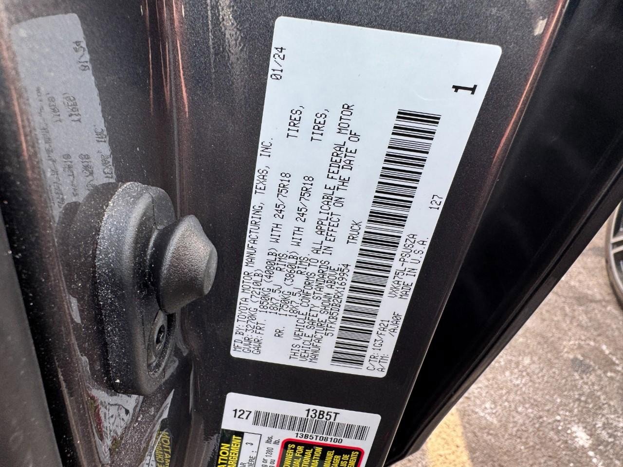 Used 2024 Toyota Tundra SR image 27