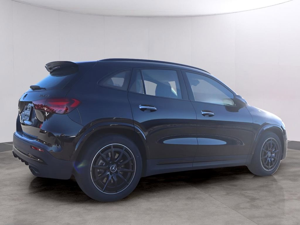 New 2026 Mercedes-Benz GLA 35 AMG 4MATIC image 7