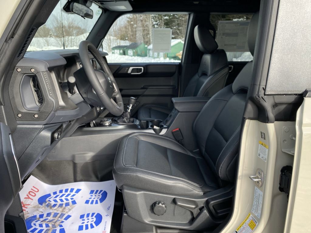 New 2025 Ford Bronco Badlands image 4