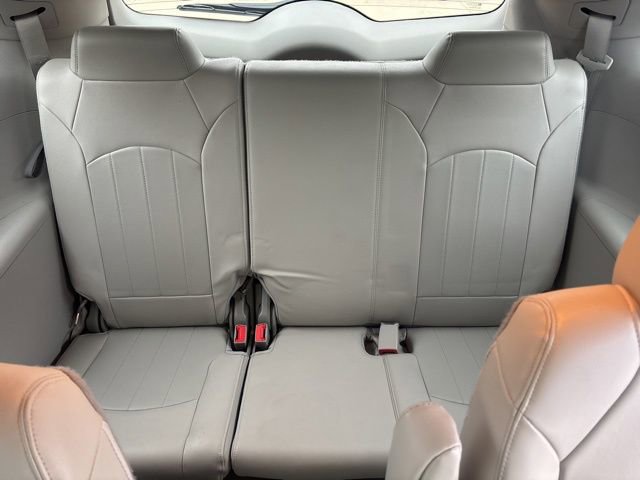 Used 2016 Buick Enclave Leather image 19