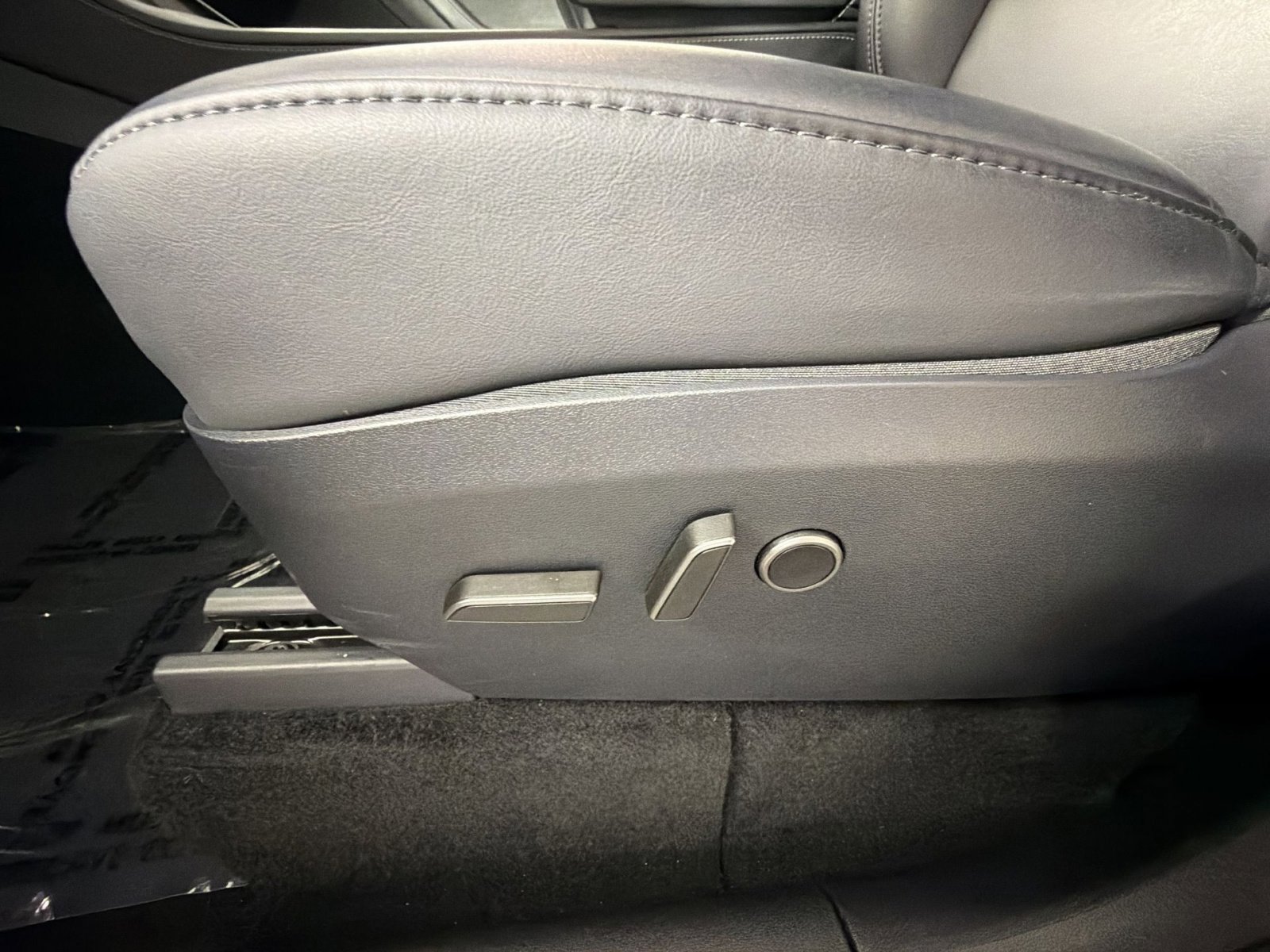 Used 2024 Tesla Model Y Long Range image 14