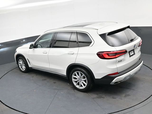 Used 2023 BMW X5 xDrive40i w/ Climate Comfort Package image 25