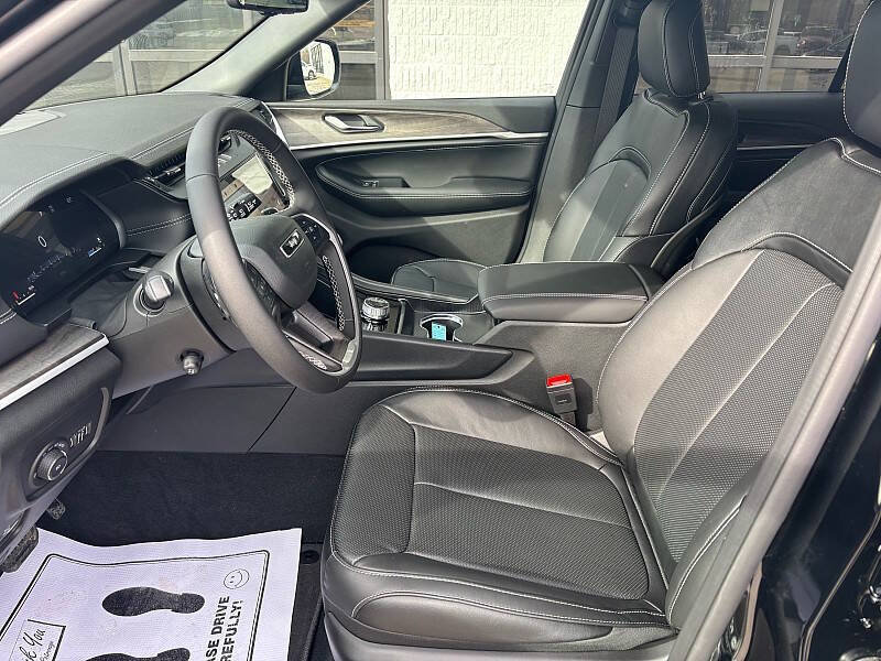 New 2026 Jeep Grand Cherokee Limited AWD/4WD image 10