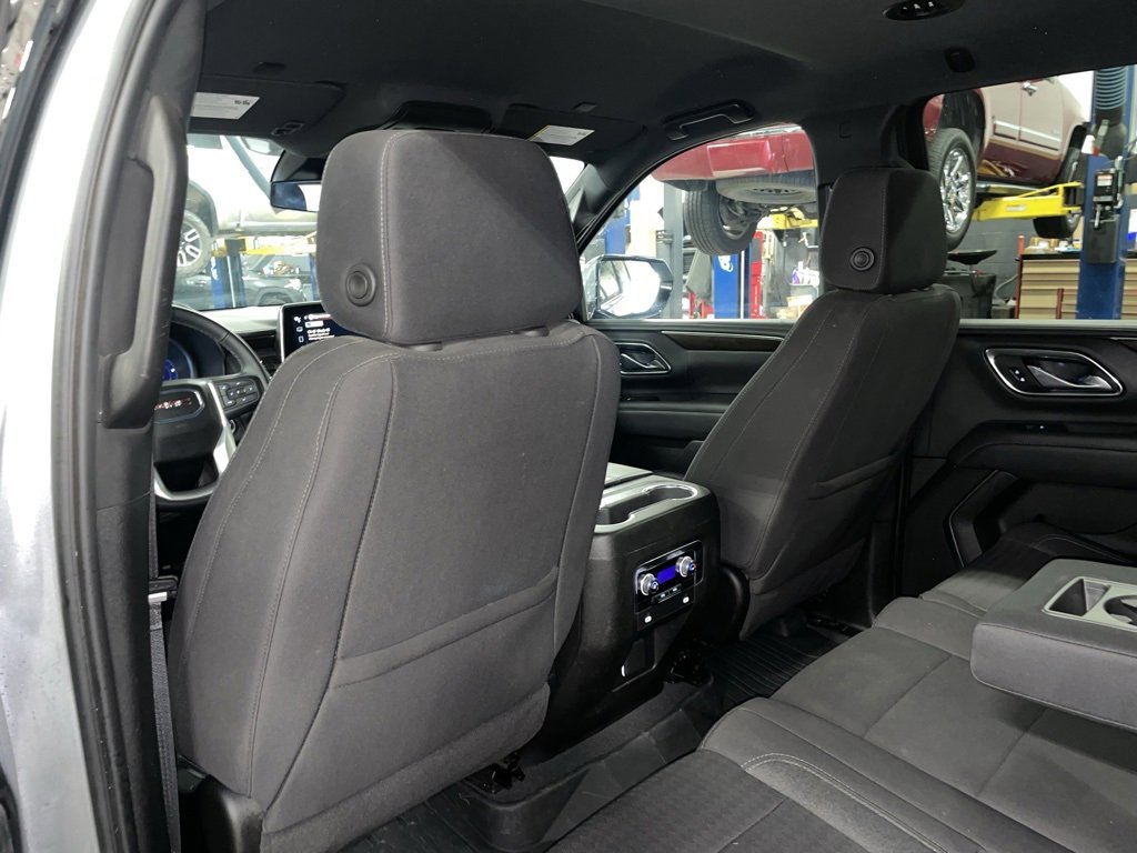 Used 2024 GMC Yukon XL SLE w/ Gmc Pro Safety Plus Package image 23