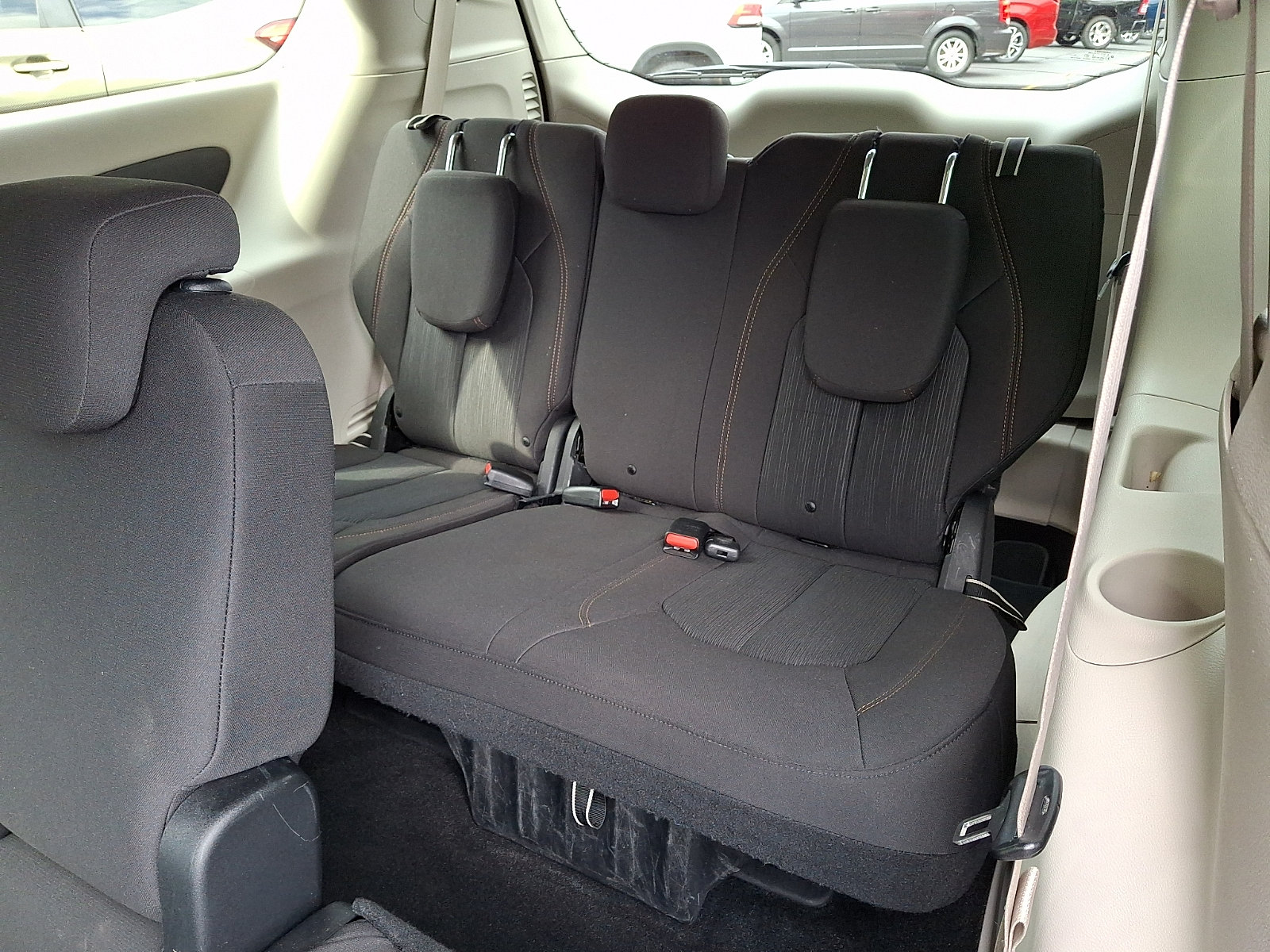 Certified 2020 Chrysler Pacifica Touring FWD image 11