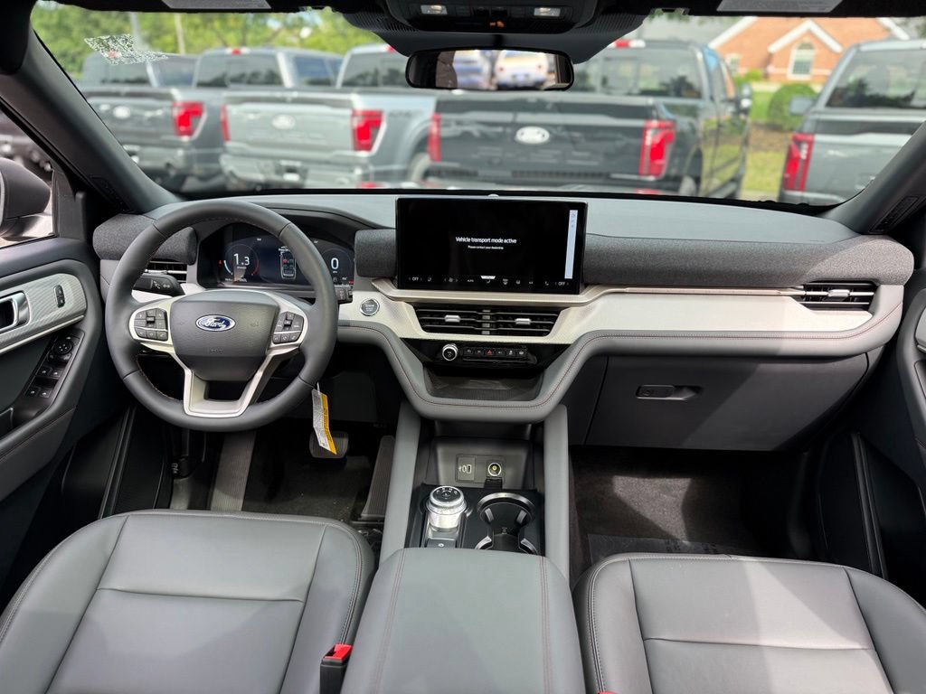 New 2027 Ford Explorer Active w/ Active Comfort Package AWD/4WD image 2